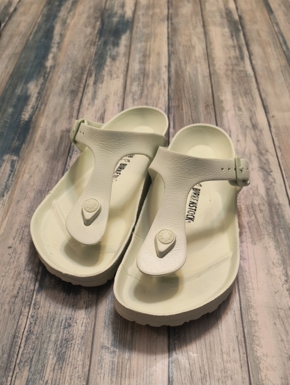 Women's Birkenstock Gizeh flip-flop Sz 7